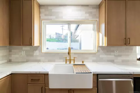 Kitchen - 4112 Lois St, La Mesa, CA 91941 photo 6 of 7