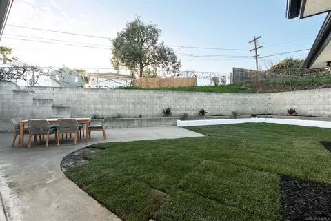 Exterior - 4112 Lois St, La Mesa, CA 91941 photo 5 of 8