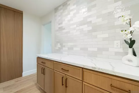 Entry Way - 4112 Lois St, La Mesa, CA 91941 photo 2 of 2