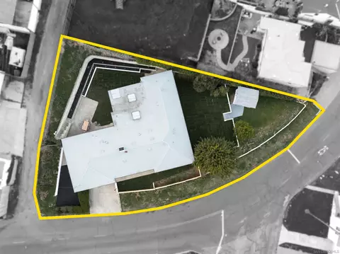 View/Area - 4112 Lois St, La Mesa, CA 91941 photo 2 of 2