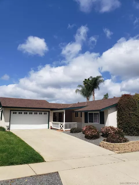1836 Kenora Dr, Escondido, CA 92027