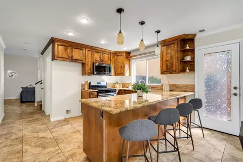 1914 Corner Stone Ct, El Cajon, CA 92021 photo 9