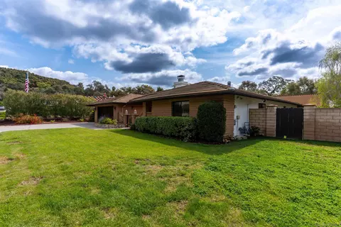 2760 Secret Lake Ln, Fallbrook, CA 92028 photo 25