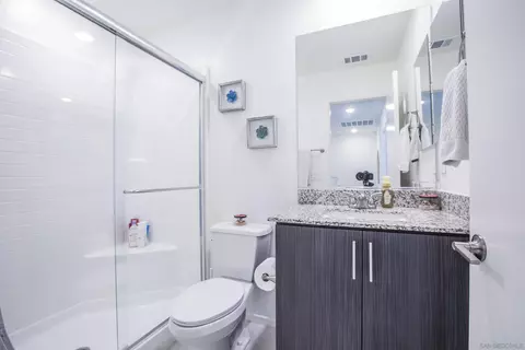 Bath - 356 Sweet Pl, Fallbrook, CA 92028 photo 1 of 1