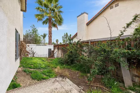 Exterior - 31297 Huron St, Temecula, CA 92592 photo 5 of 11