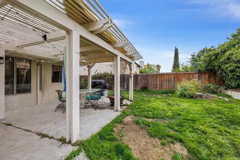 Exterior - 31297 Huron St, Temecula, CA 92592 photo 3 of 11
