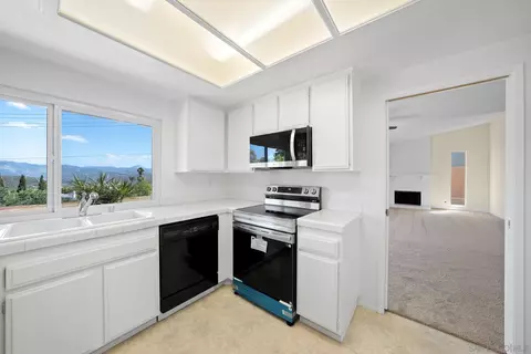 11004 Del Rio Rd, Spring Valley, CA 91978 photo 14