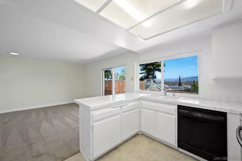 11004 Del Rio Rd, Spring Valley, CA 91978 photo 13