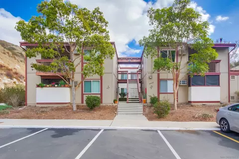 5422 Adobe Fls #16, San Diego, CA 92120