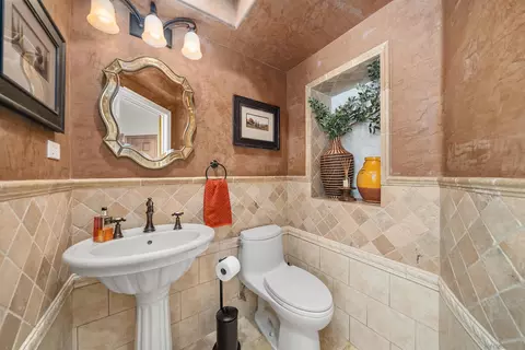 Bath - 3307 Wentworth Dr, Jamul, CA 91935 photo 3 of 10