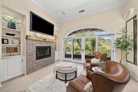 Living - 3307 Wentworth Dr, Jamul, CA 91935 photo 3 of 4