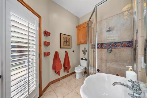 Bath - 3307 Wentworth Dr, Jamul, CA 91935 photo 4 of 10