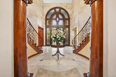 Entry Way - 3307 Wentworth Dr, Jamul, CA 91935 photo 4 of 6