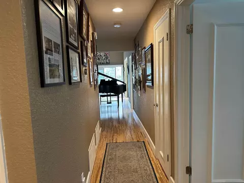 Entry Way - 4318 Mirage Ln, Oceanside, CA 92056 photo 1 of 1
