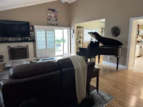 Living - 4318 Mirage Ln, Oceanside, CA 92056 photo 2 of 2