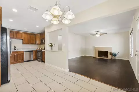 6203 Alderley St, San Diego, CA 92114
