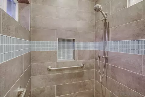 Bath - 16717 Sky Valley Dr, Ramona, CA 92065 photo 5 of 7