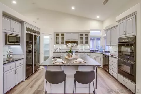Kitchen - 16717 Sky Valley Dr, Ramona, CA 92065 photo 2 of 3