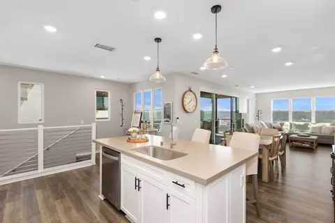 2877 Via Alta Pl, San Diego, CA 92108