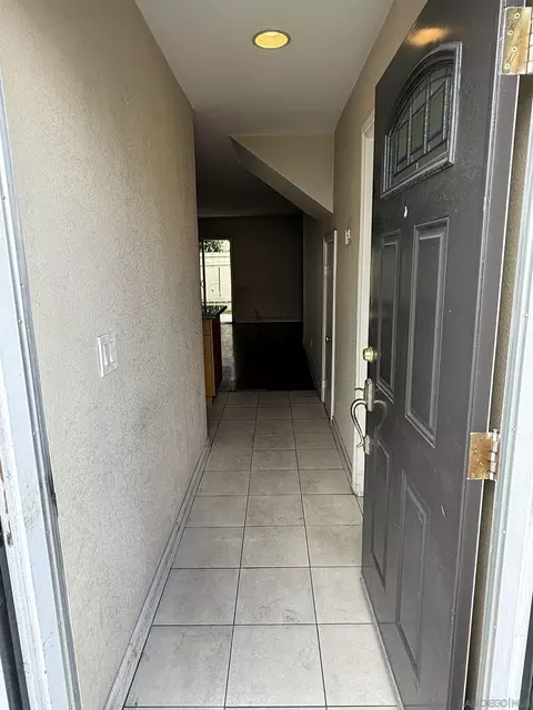 851 S Mollison Ave #6, El Cajon, CA 92020