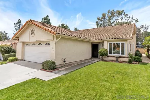1993 Stonecrest Ct, Vista, CA 92081