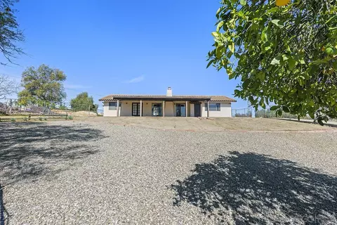 Exterior - 28885 Stonegate Dr, Valley Center, CA 92082 photo 8 of 13