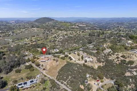 View/Area - 28885 Stonegate Dr, Valley Center, CA 92082 photo 16 of 19