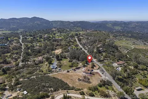View/Area - 28885 Stonegate Dr, Valley Center, CA 92082 photo 15 of 19