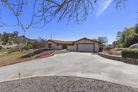 Exterior - 28885 Stonegate Dr, Valley Center, CA 92082 photo 2 of 13