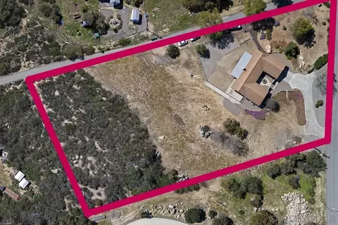 View/Area - 28885 Stonegate Dr, Valley Center, CA 92082 photo 1 of 19
