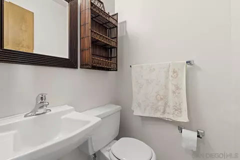 Bath - 28885 Stonegate Dr, Valley Center, CA 92082 photo 1 of 5