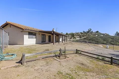 Exterior - 28885 Stonegate Dr, Valley Center, CA 92082 photo 9 of 13
