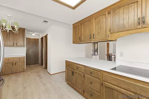 Kitchen - 28885 Stonegate Dr, Valley Center, CA 92082 photo 4 of 4