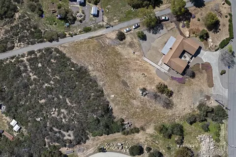 View/Area - 28885 Stonegate Dr, Valley Center, CA 92082 photo 17 of 19