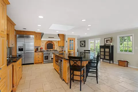 Kitchen - 16327 Woodson View Rd, Poway, CA 92064 photo 4 of 9
