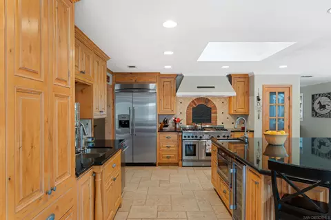 Kitchen - 16327 Woodson View Rd, Poway, CA 92064 photo 5 of 9