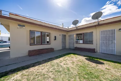 Exterior - 38717 E 6th St, Palmdale, CA 93550 photo 3 of 3