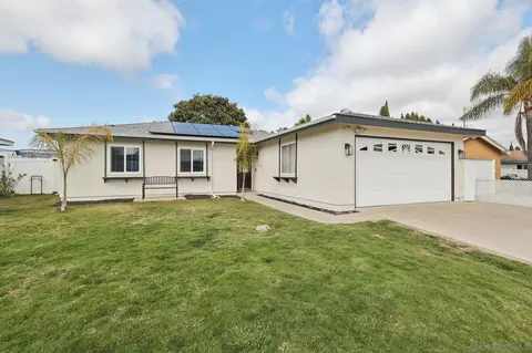 681 Parker St, Oceanside, CA 92057 photo 3