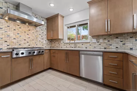 1509 Bel Air Ct, Redlands, CA 92373 photo 4