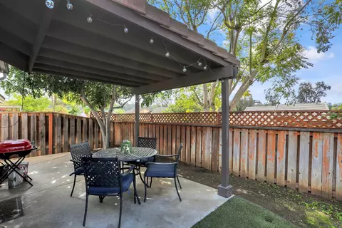 Exterior - 1819 Castle Gln, Escondido, CA 92029 photo 6 of 9