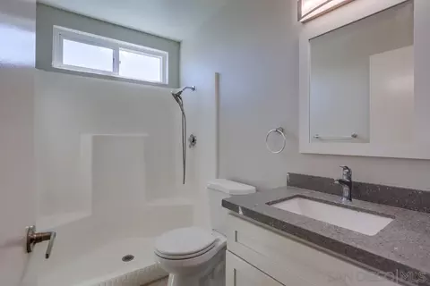 Bath - 3612 Sky Haven Ln, Oceanside, CA 92056 photo 1 of 2