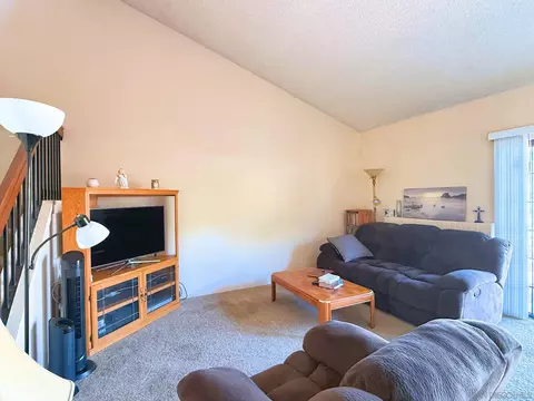 1565 Apache UNIT D, Chula Vista, CA 91910 photo 4