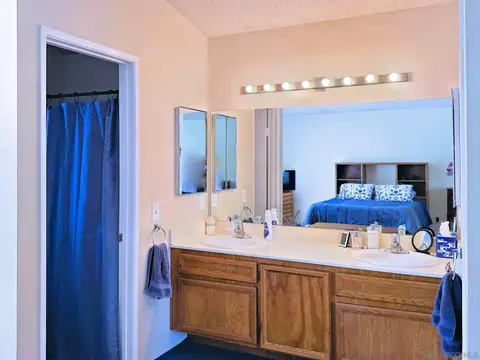 1565 Apache UNIT D, Chula Vista, CA 91910 photo 14