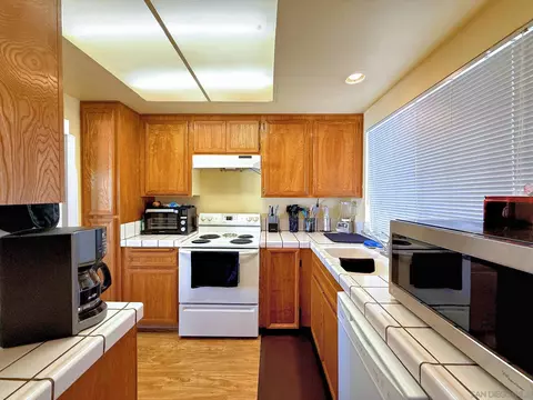 1565 Apache UNIT D, Chula Vista, CA 91910 photo 9