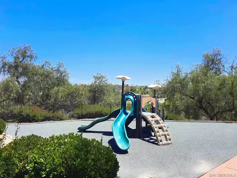 1565 Apache UNIT D, Chula Vista, CA 91910 photo 19