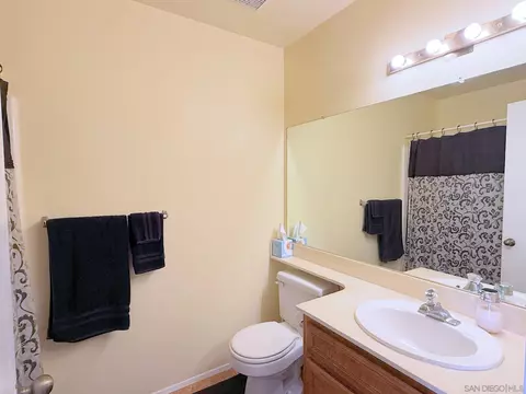 1565 Apache UNIT D, Chula Vista, CA 91910 photo 11