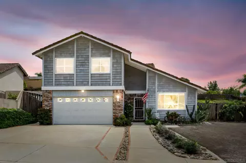 14331 Vista Hills Dr, Lakeside, CA 92040