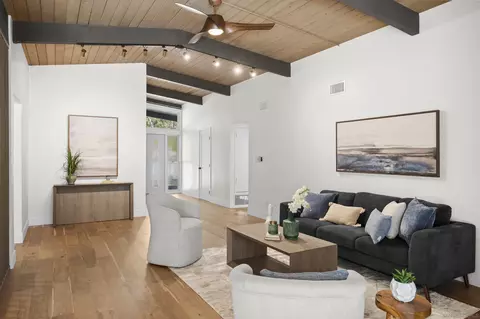 4876 Pacifica Dr, San Diego, CA 92109 photo 11