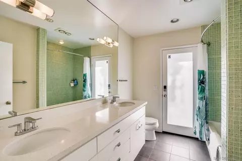 Bath - 7304 Rue Michael, La Jolla, CA 92037 photo 2 of 3