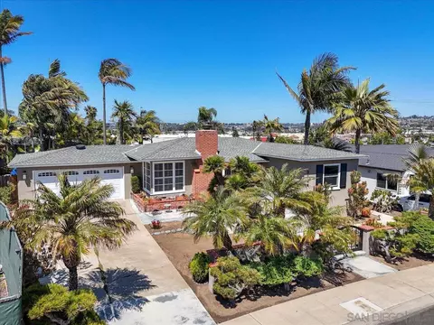 3144 Meadow Grove Dr, San Diego, CA 92110